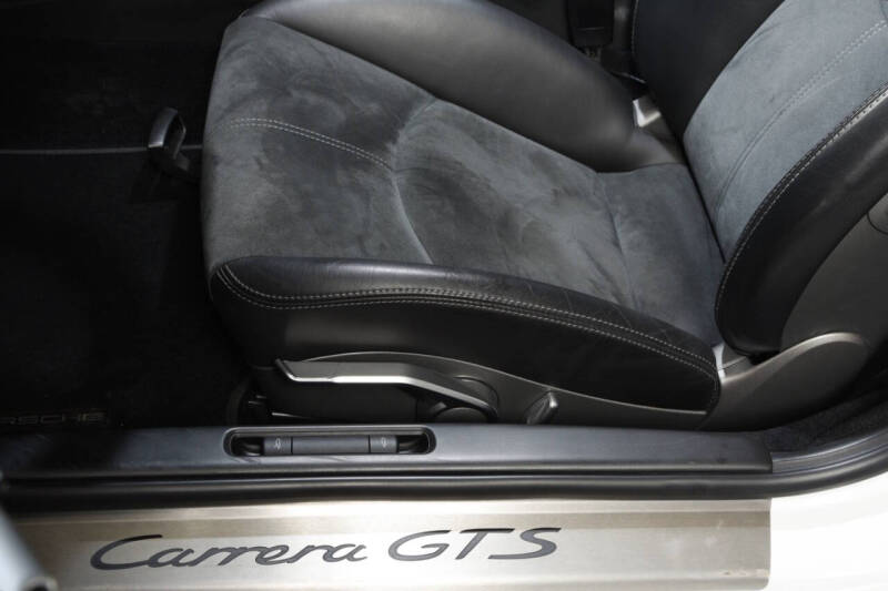 2012 Porsche 911 Carrera GTS