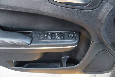 2017 Chrysler 300 Limited