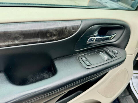 2015 Dodge Grand Caravan American Value Package