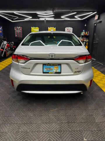 2021 Toyota Corolla LE