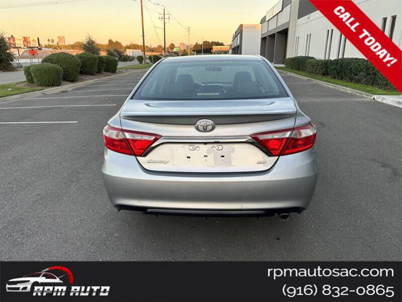 2016 Toyota Camry SE