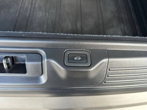 2020 Land Rover Range Rover P525 HSE