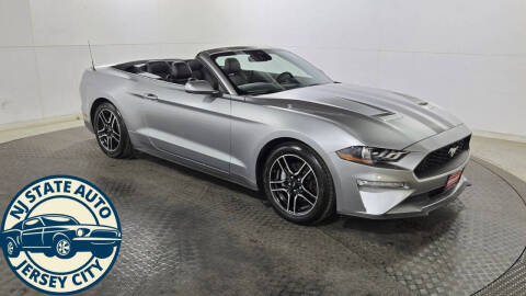 2022 Ford Mustang EcoBoost Premium