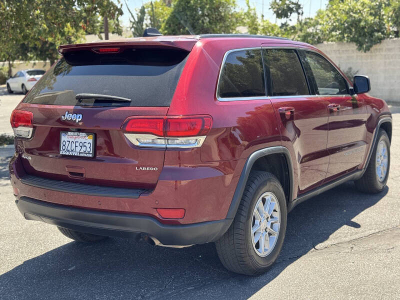 2020 Jeep Grand Cherokee Laredo