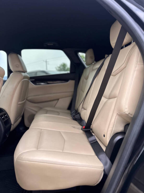 2017 Cadillac XT5