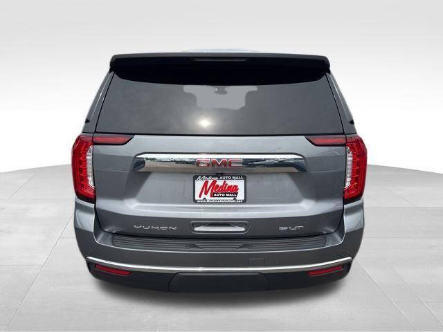 2022 GMC Yukon SLT