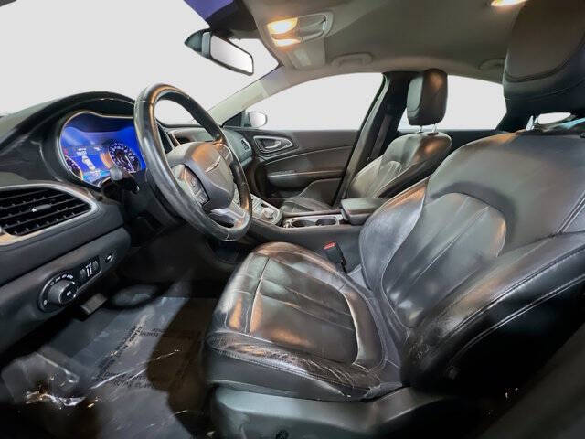 2015 Chrysler 200 C