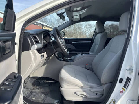 2015 Toyota Highlander LE