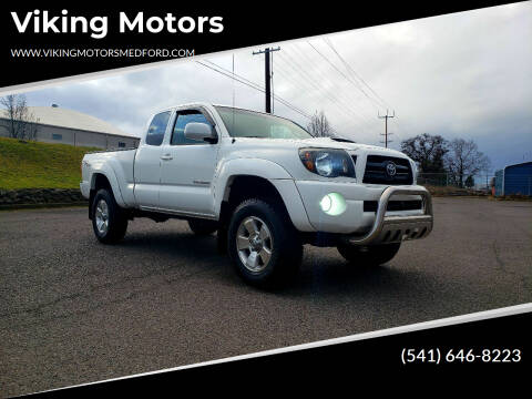 2005 Toyota Tacoma for sale at Viking Motors in Medford OR