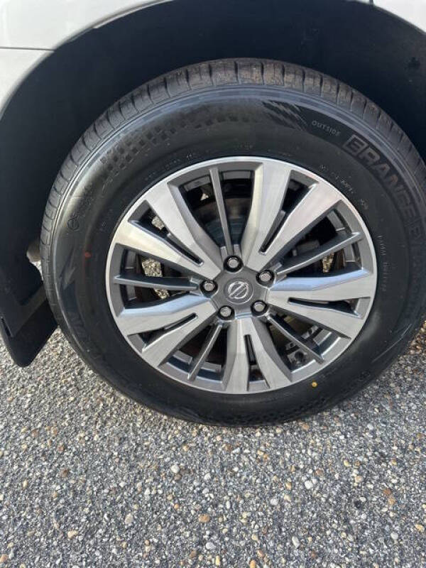 2020 Nissan Pathfinder S