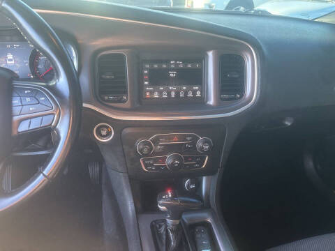 2019 Dodge Charger SXT