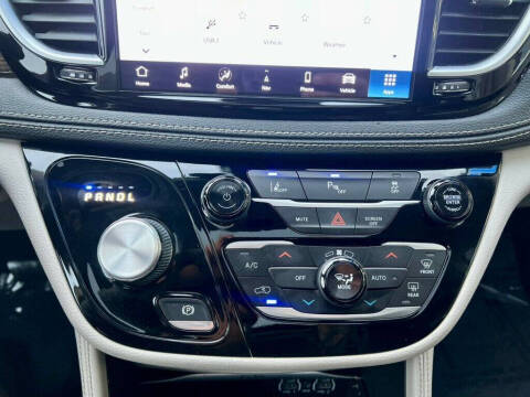 2021 Chrysler Pacifica Hybrid Limited