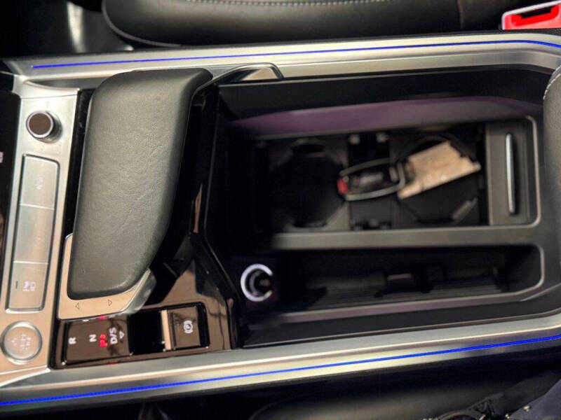 2019 Audi e-tron quattro Prestige