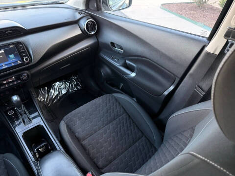 2021 Nissan Kicks SV