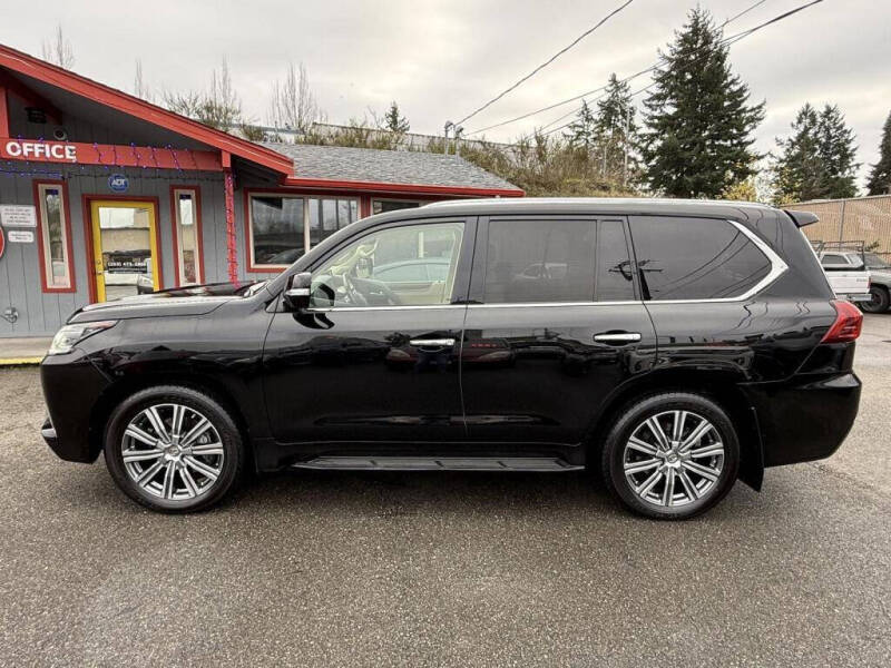 2017 Lexus LX 570
