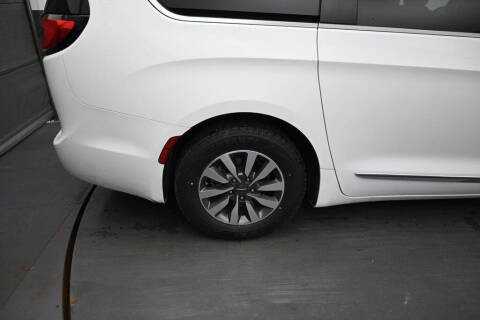2023 Chrysler Pacifica Plug-In Hybrid Limited