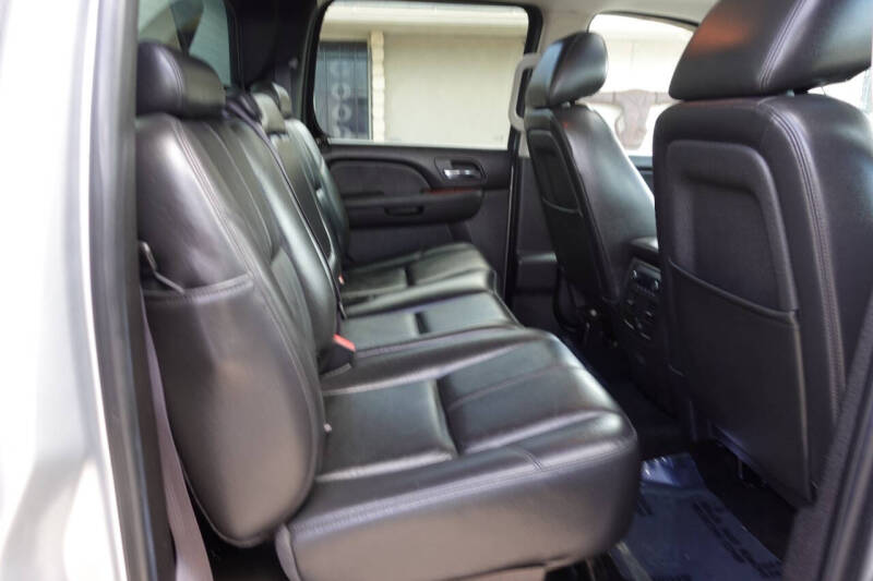 2012 Chevrolet Avalanche LT