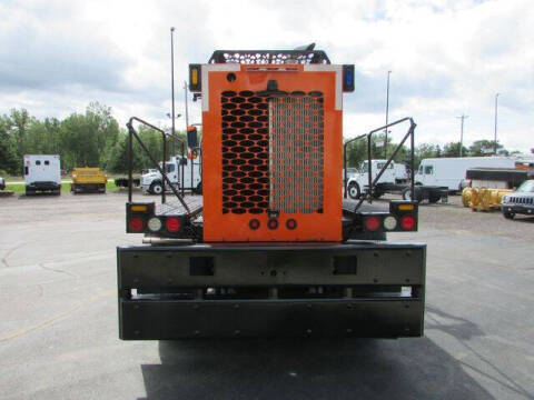 2018 Freightliner 114 SD