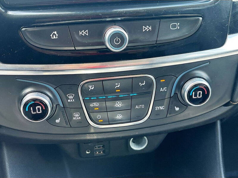 2021 Chevrolet Traverse LT Leather