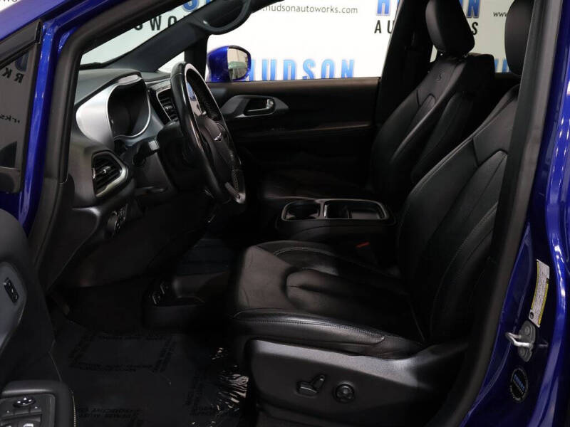 2020 Chrysler Pacifica Touring L