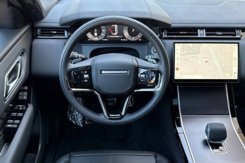 2026 Land Rover Range Rover Velar P250 Dynamic SE