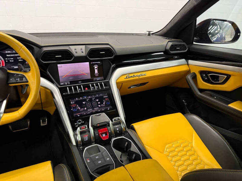 2019 Lamborghini Urus