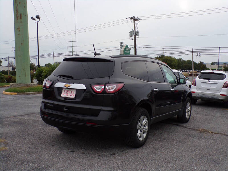 2017 Chevrolet Traverse LS