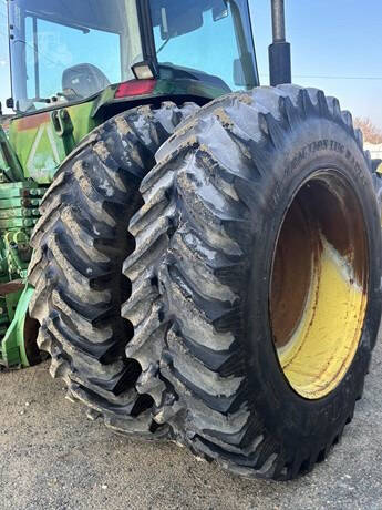 1994 John Deere 8300