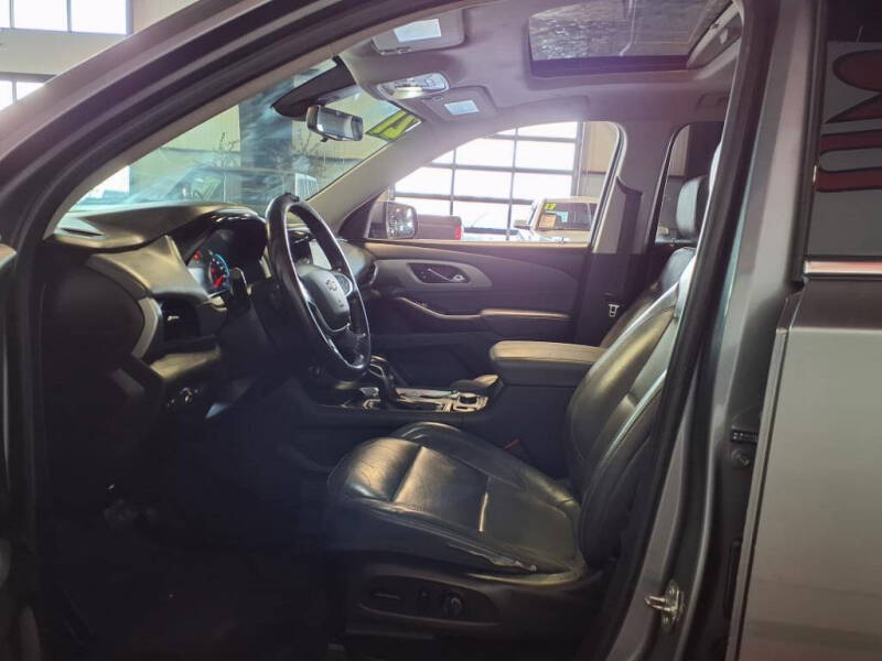 2021 Chevrolet Traverse LT Leather