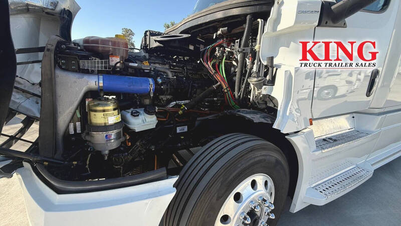 2023 Freightliner Cascadia