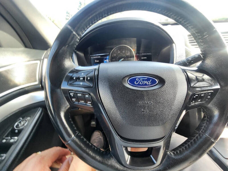 2017 Ford Explorer XLT