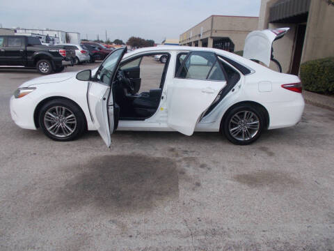 2017 Toyota Camry SE