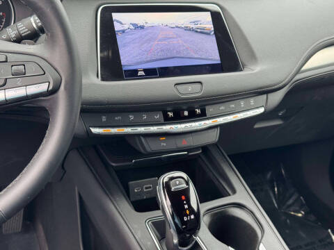 2022 Cadillac XT4 Premium Luxury