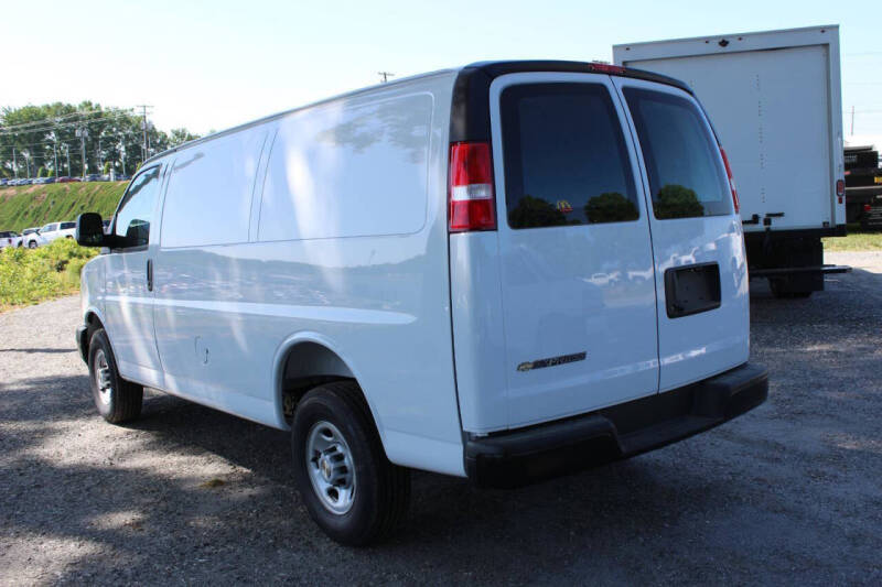 2026 Chevrolet Express 2500