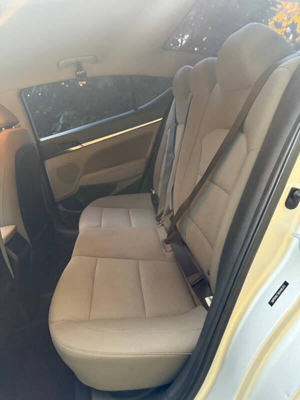 2019 Hyundai Elantra SEL