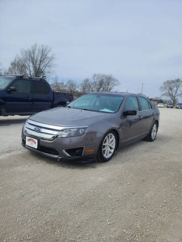 2012 Ford Fusion for sale at WESTSIDE GARAGE LLC in Keokuk IA