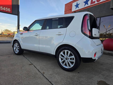 2017 Kia Soul +
