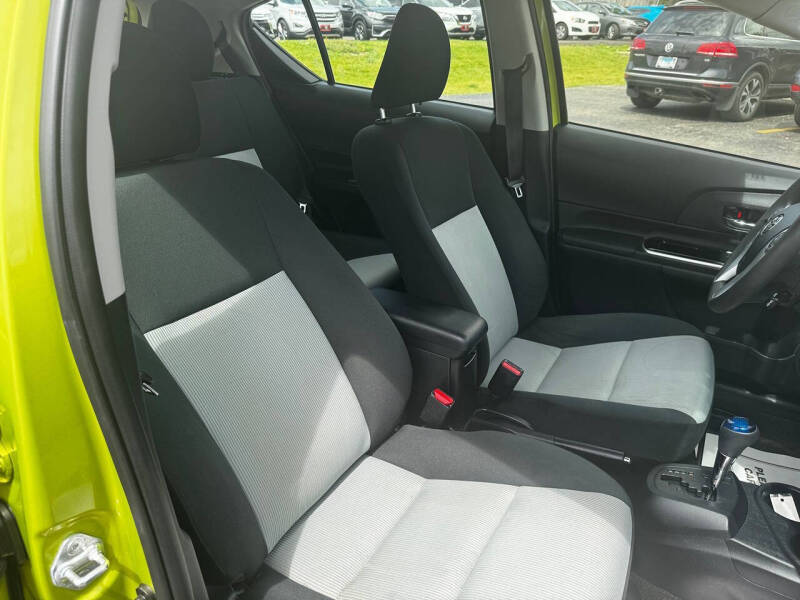 2015 Toyota Prius c Three