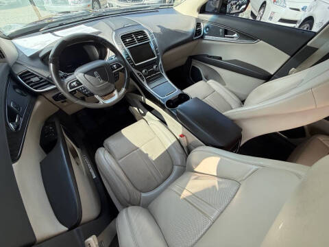 2019 Lincoln Nautilus Reserve