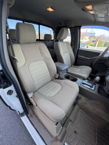2016 Nissan Frontier SV V6