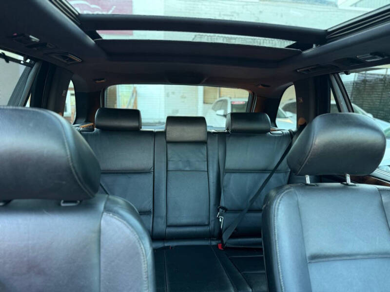 2005 BMW X5 3.0i