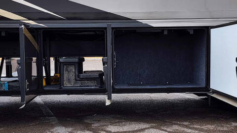 2016 Freightliner XCR Chassis