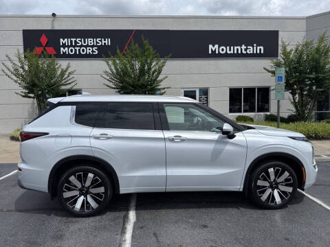 2025 Mitsubishi Outlander SEL