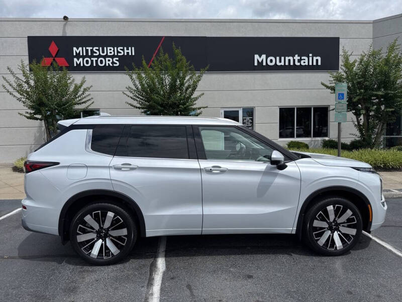 2025 Mitsubishi Outlander SEL