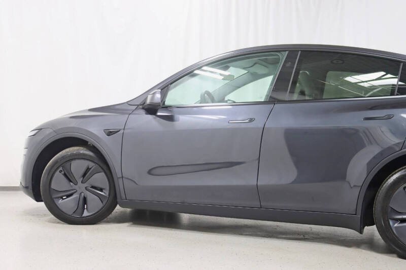 2026 Tesla Model Y Long Range