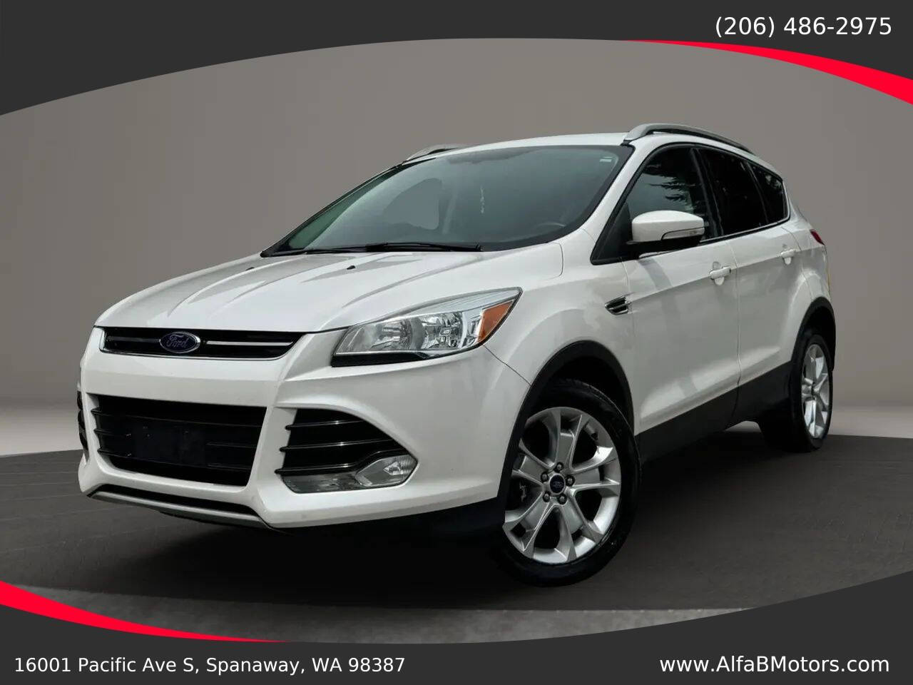Off white 2015 Ford Escape Titanium AWD Titanium 4dr SUV 1