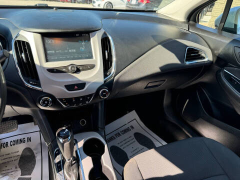 2018 Chevrolet Cruze LS Auto