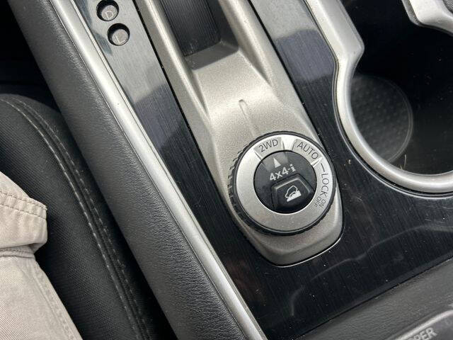 2019 Nissan Pathfinder SV