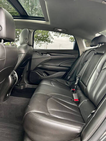 2017 Buick LaCrosse Essence