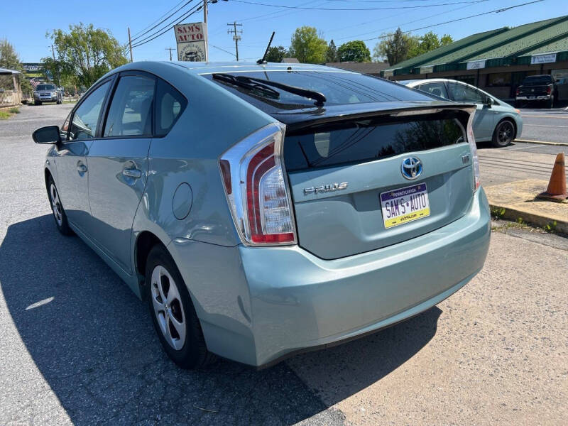 2014 Toyota Prius Two